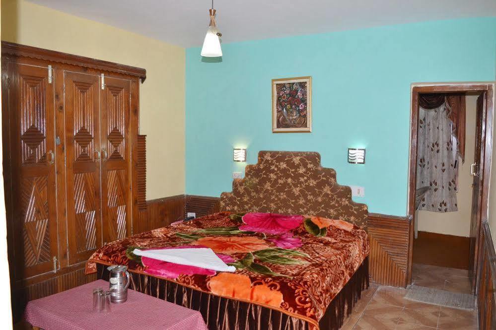 Hotel Chetna Manali  Luaran gambar