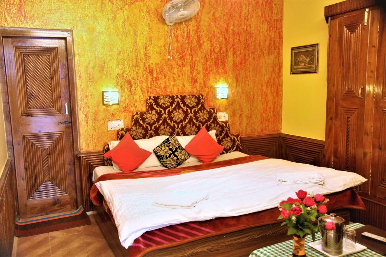 Hotel Chetna Manali  Luaran gambar